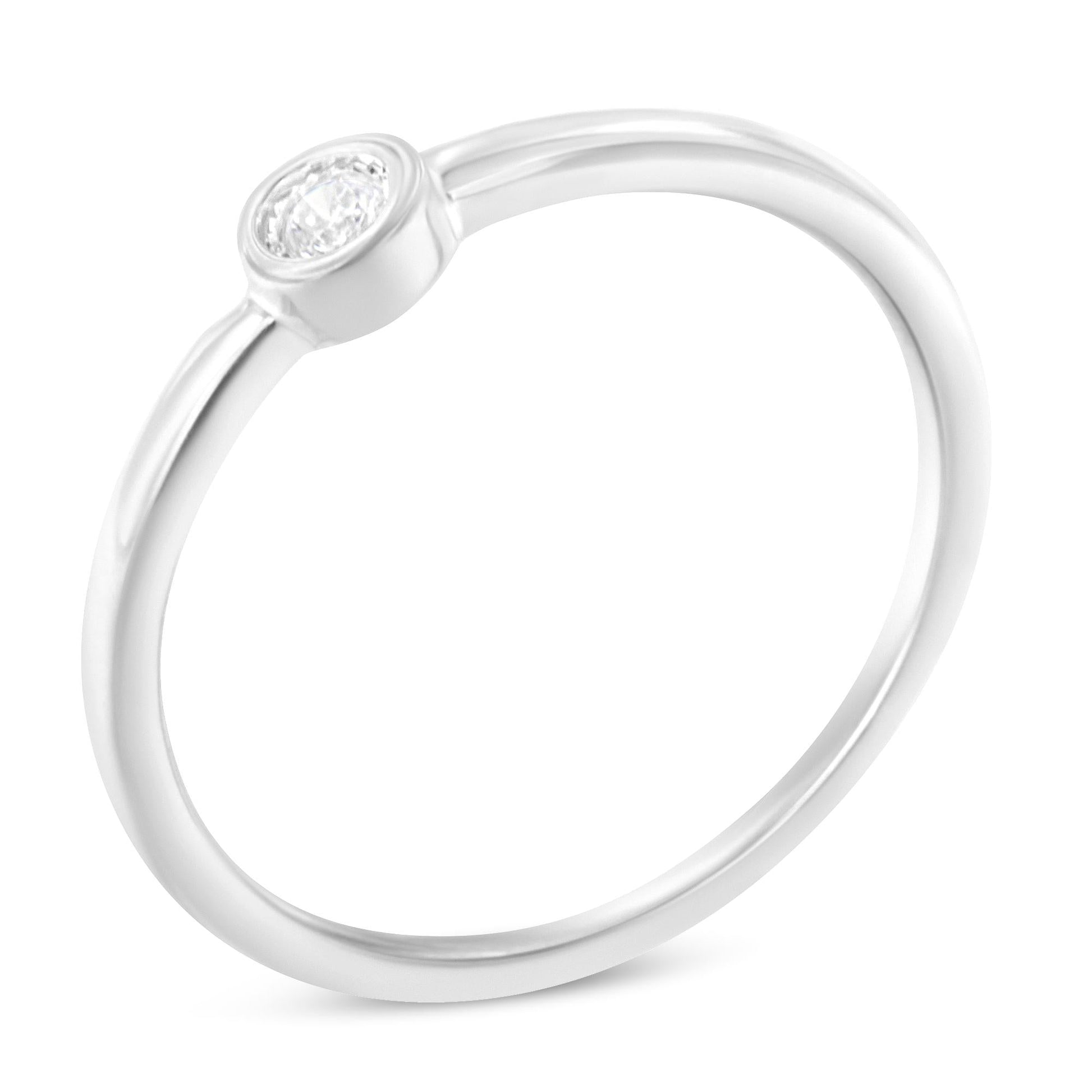 .925 Sterling Silver Miracle-Set Diamond Round Shaped Promise Ring (0.05 Cttw