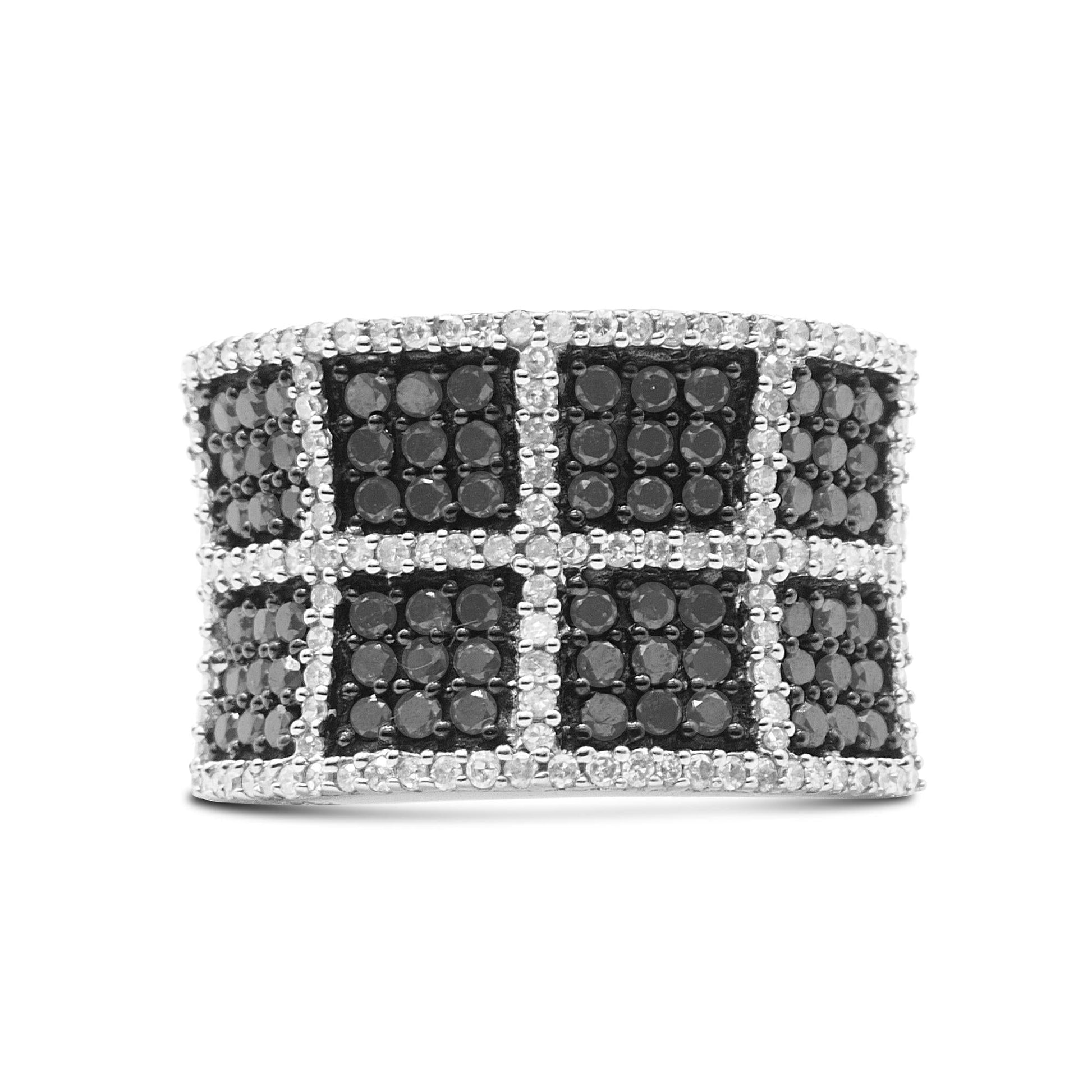 14K White Gold 1 1/2 Cttw White and Treated Black Diamond Cocktail Ring (H-I