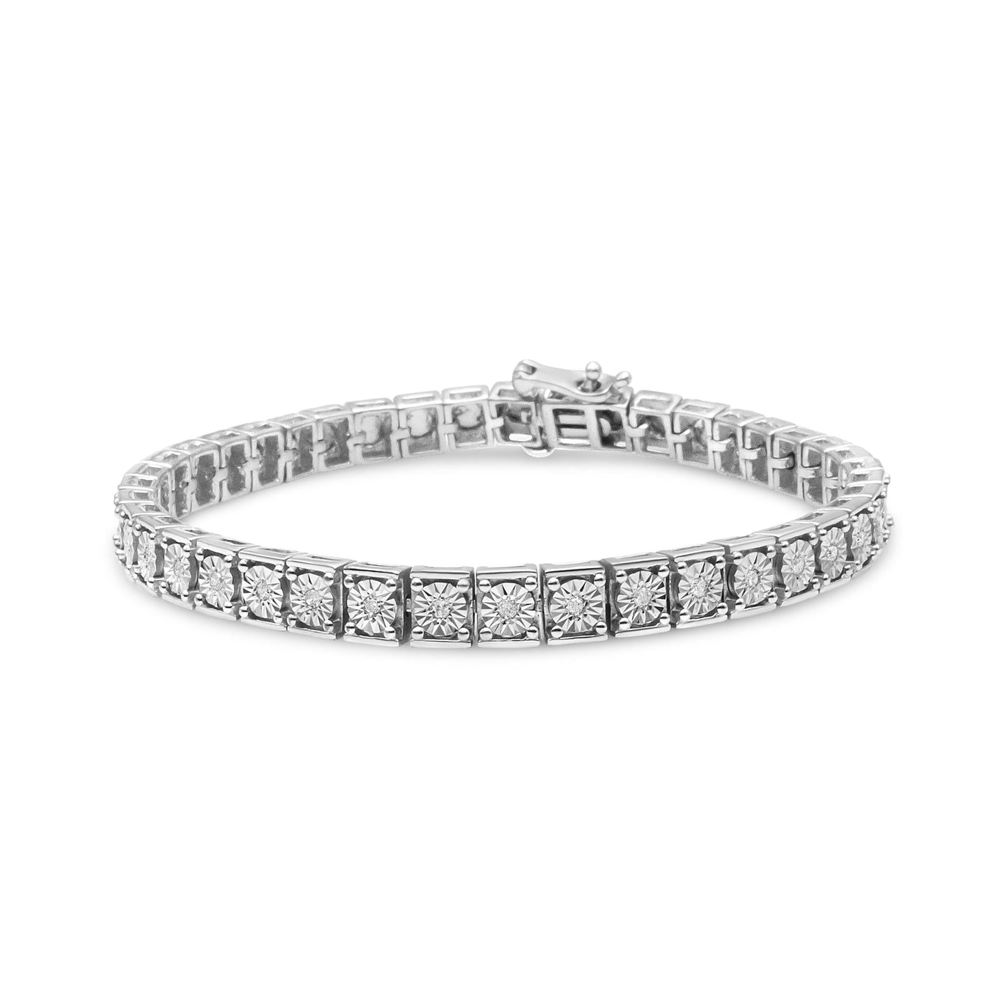 .925 Sterling Silver 1/4 Cttw Diamond Link Bracelet (I-J Color I2-I3 Clarity)