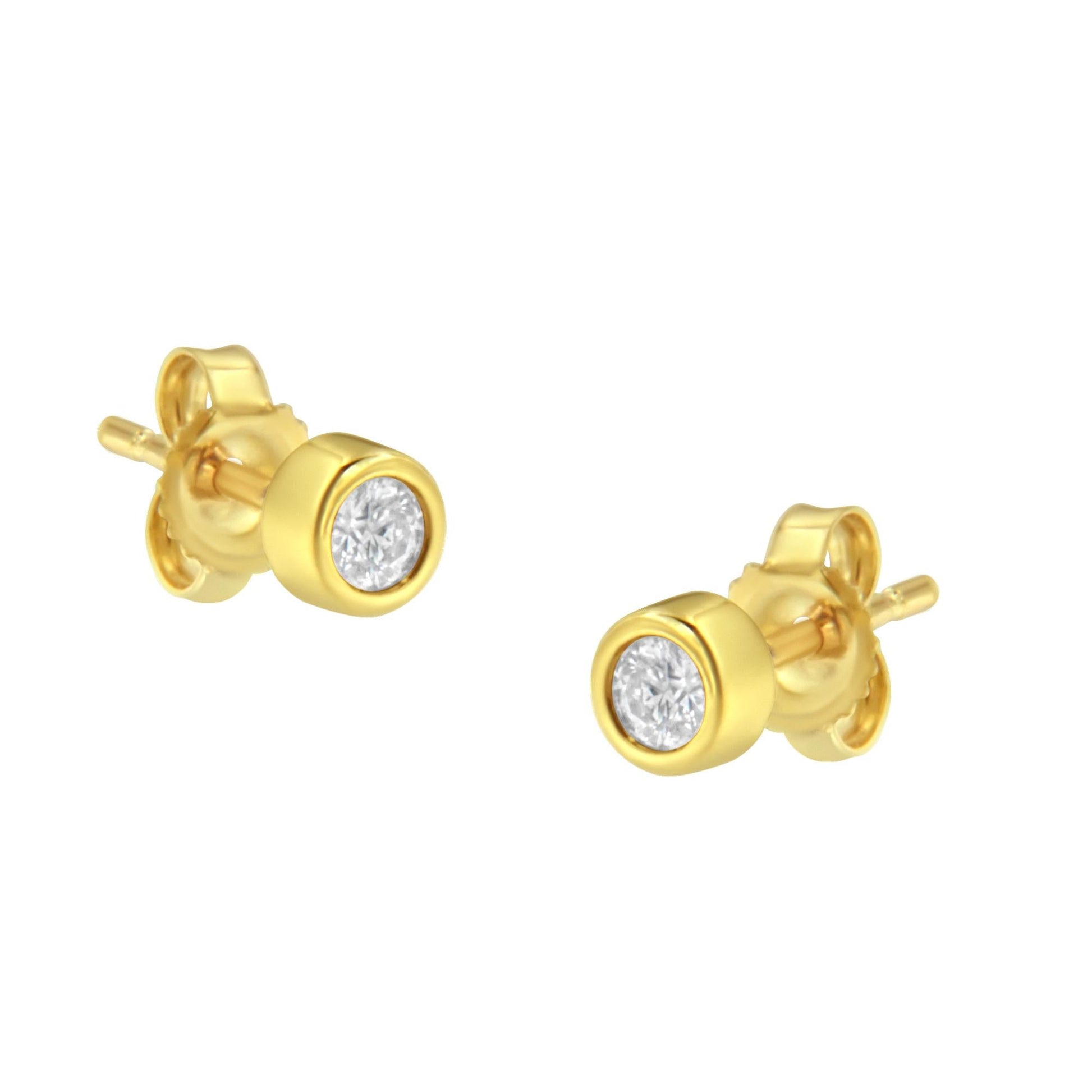 10K Gold 0.15 Cttw Round Brilliant-Cut Near Colorless Diamond Bezel-Set Stud