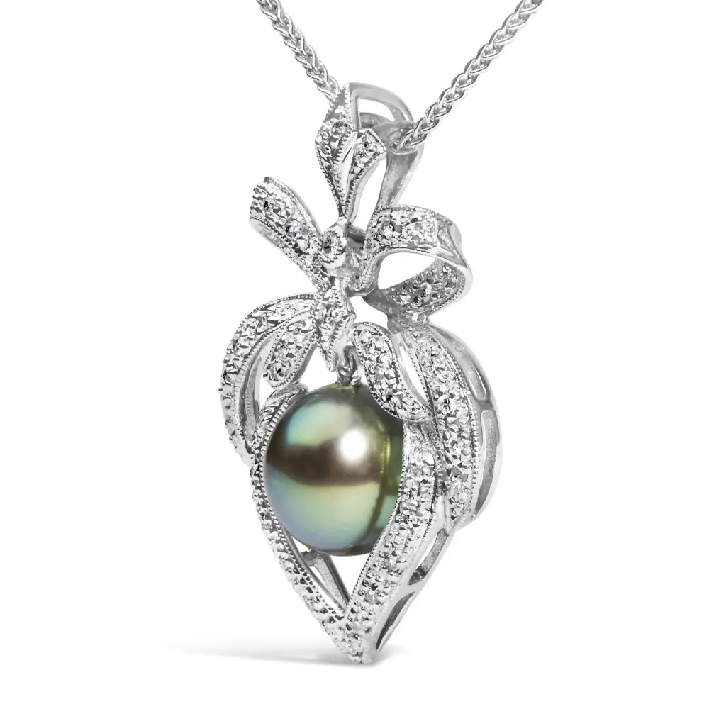 18k 3/4 Cttw Diamond and 12.5 Mm Cultured Black Tahitian Pearl Heart Pendant Necklace (g-h Color Si1-si2 Clarity)