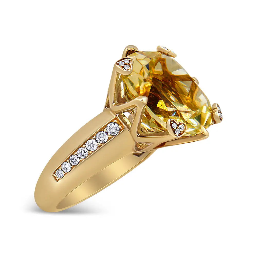 18k Yellow Gold 15x15mm Cushion Cut Lemon Quartz and 1/4 Cttw Diamond Accented Cocktail Ring (f-g Color Vs1-vs2