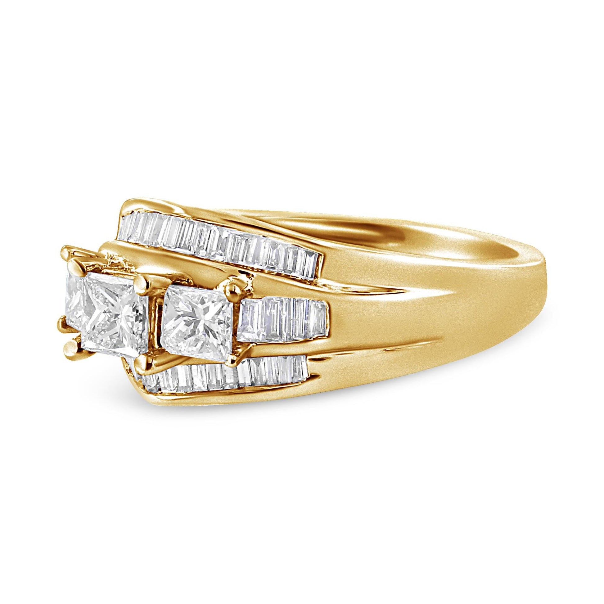 14K Yellow Gold 1 1/2 Cttw Princess and Baguette-Cut Diamond 3-Stone Ring (H-I