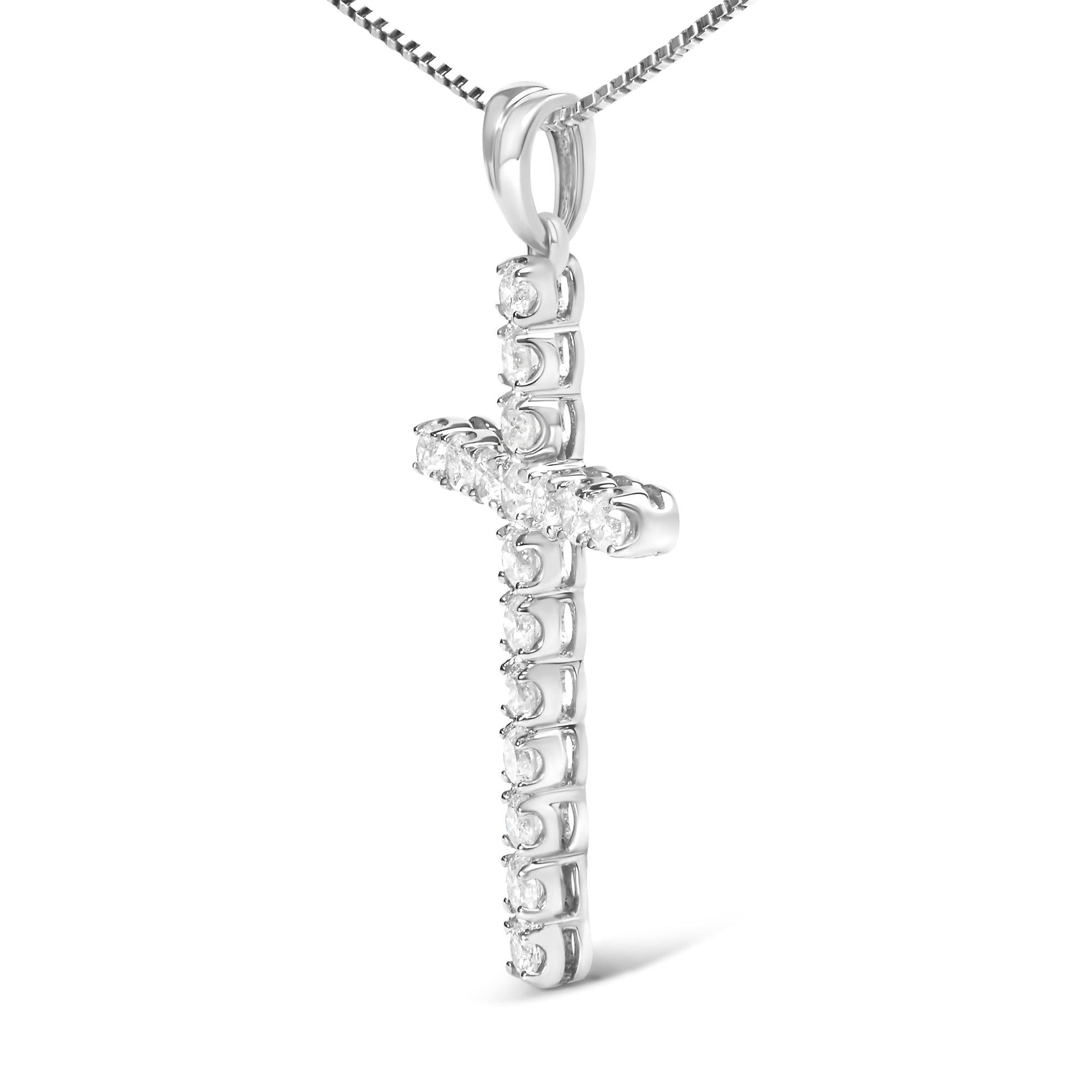 .925 Sterling Silver 1.0 Cttw Diamond Classic Cross 18’’ Pendant Necklace