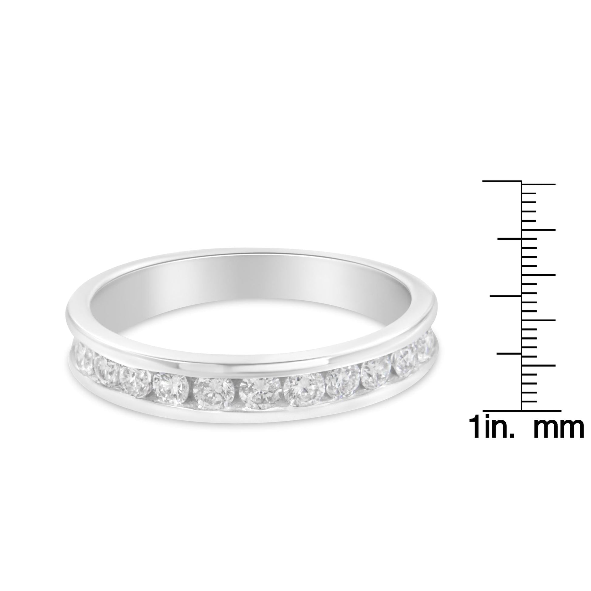 IGI Certified 1/2 Cttw Round Brilliant Cut Diamond 18K White Gold Channel Set