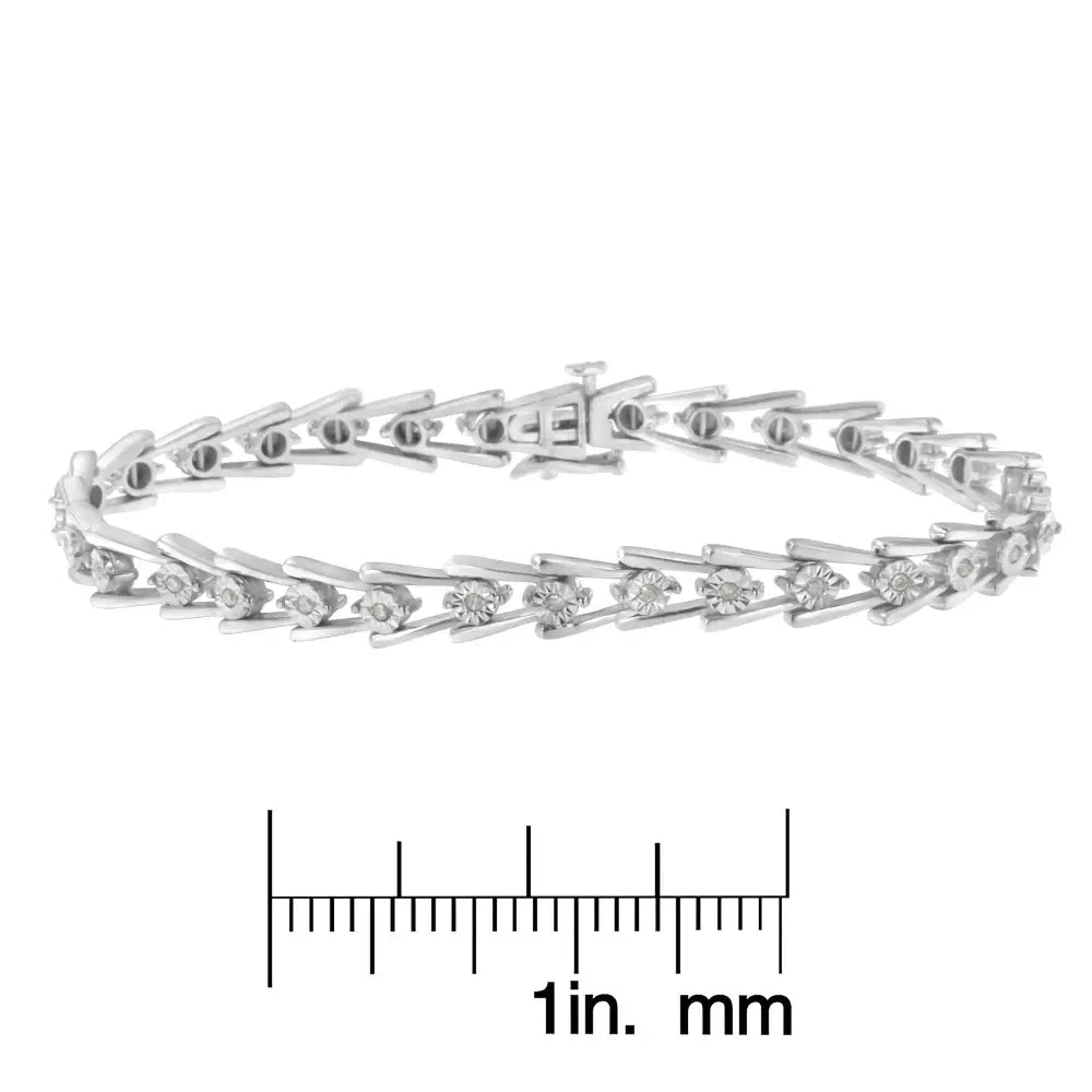 .925 Sterling Silver 1/4 Cttw Miracle Set Diamond Sleek and Open ?V’bracelet (i-j Color I3 Clarity) -7.5’’ - Fine