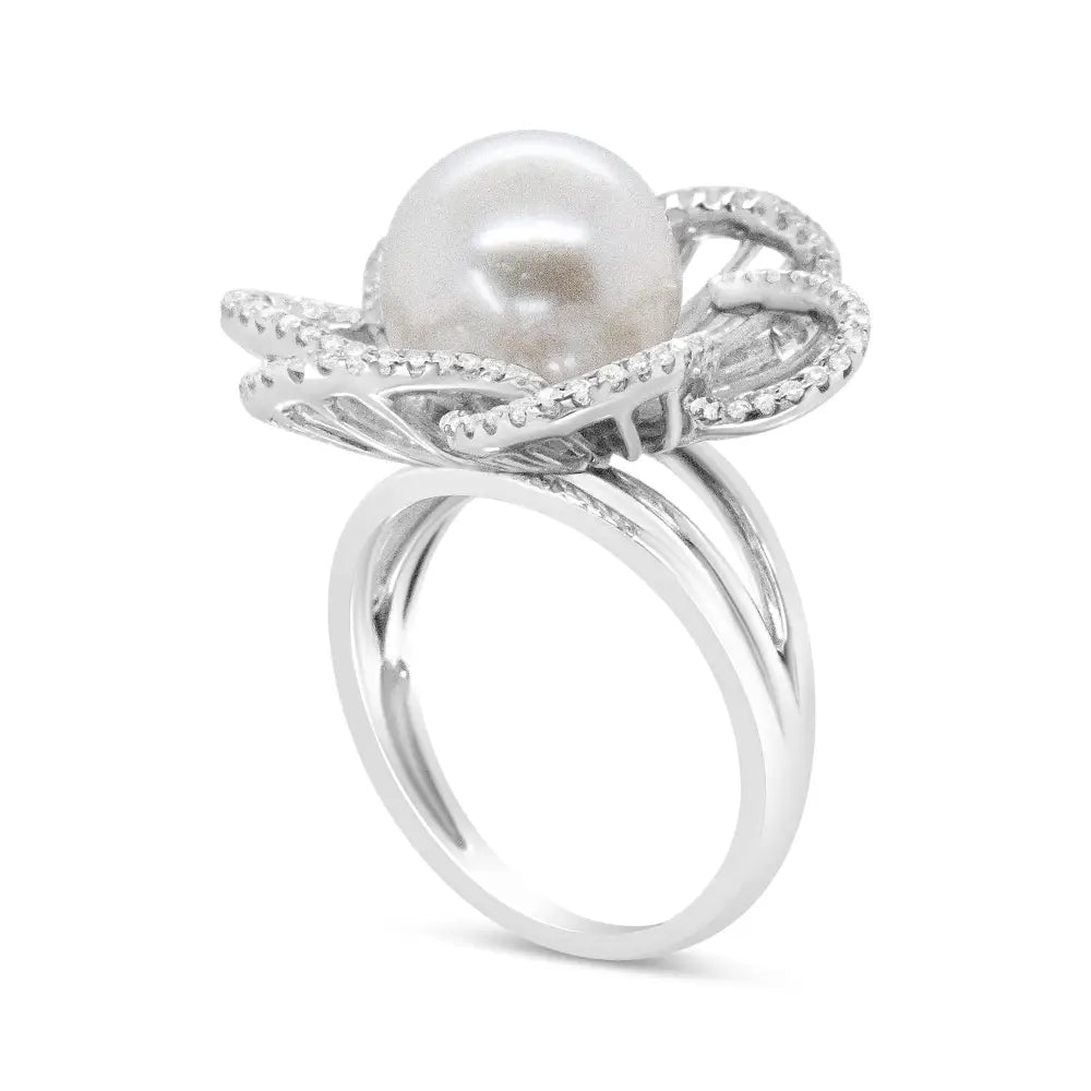 Captivating 14k White Gold Flower Ring with 11mm Round Pearl and Diamonds - 7