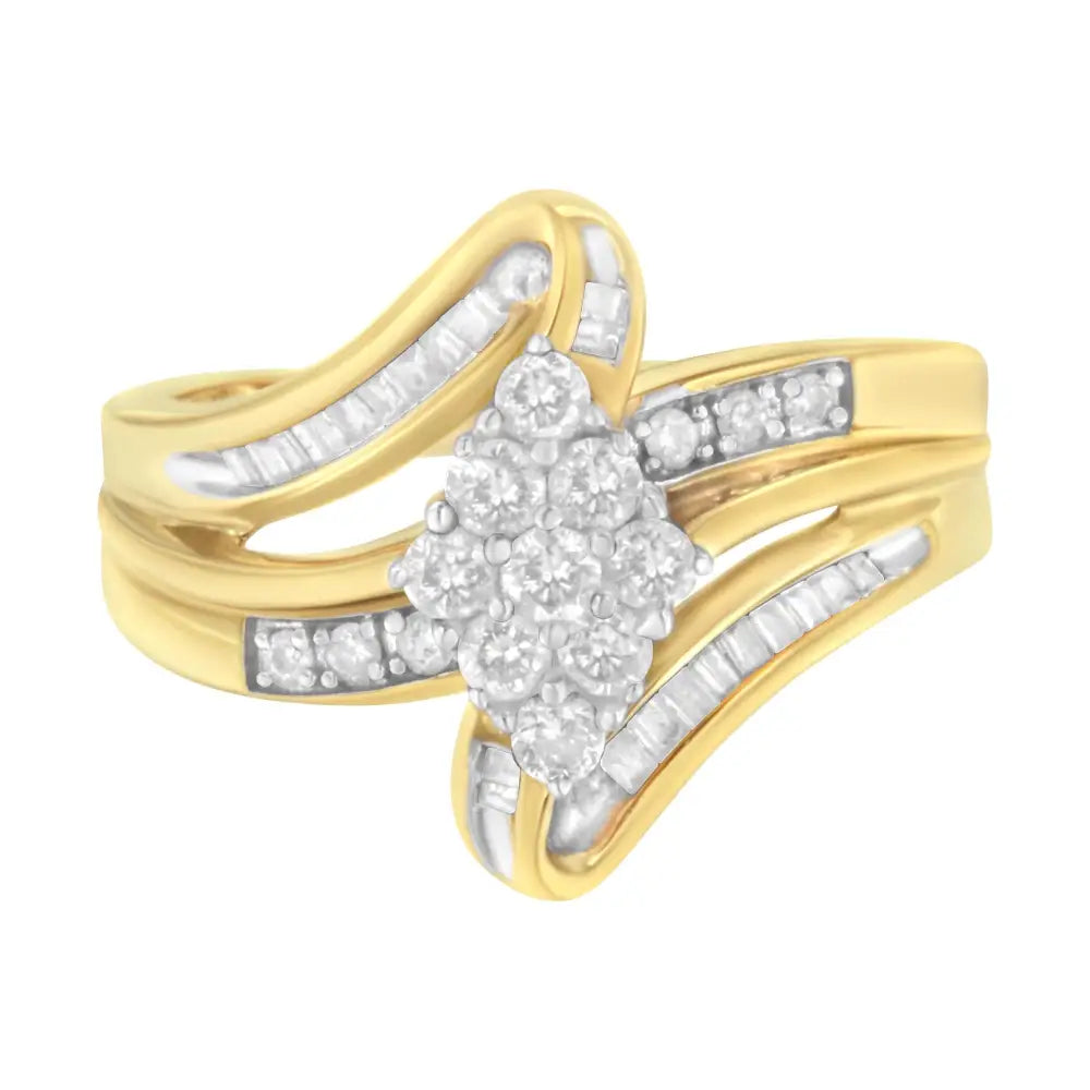 Elegant 10k Yellow Gold Cluster Cocktail Ring with Cttw Diamond Cluster