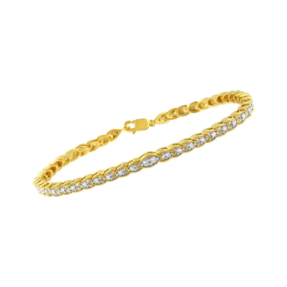 Elegant 10k Yellow Gold Diamond Pear Shape Link Bracelet with 1 Cttw