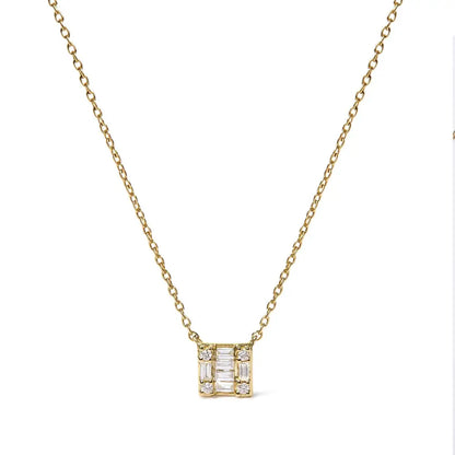 Elegant 10k Yellow Gold Pendant Necklace with Baguette Diamond Mosaic