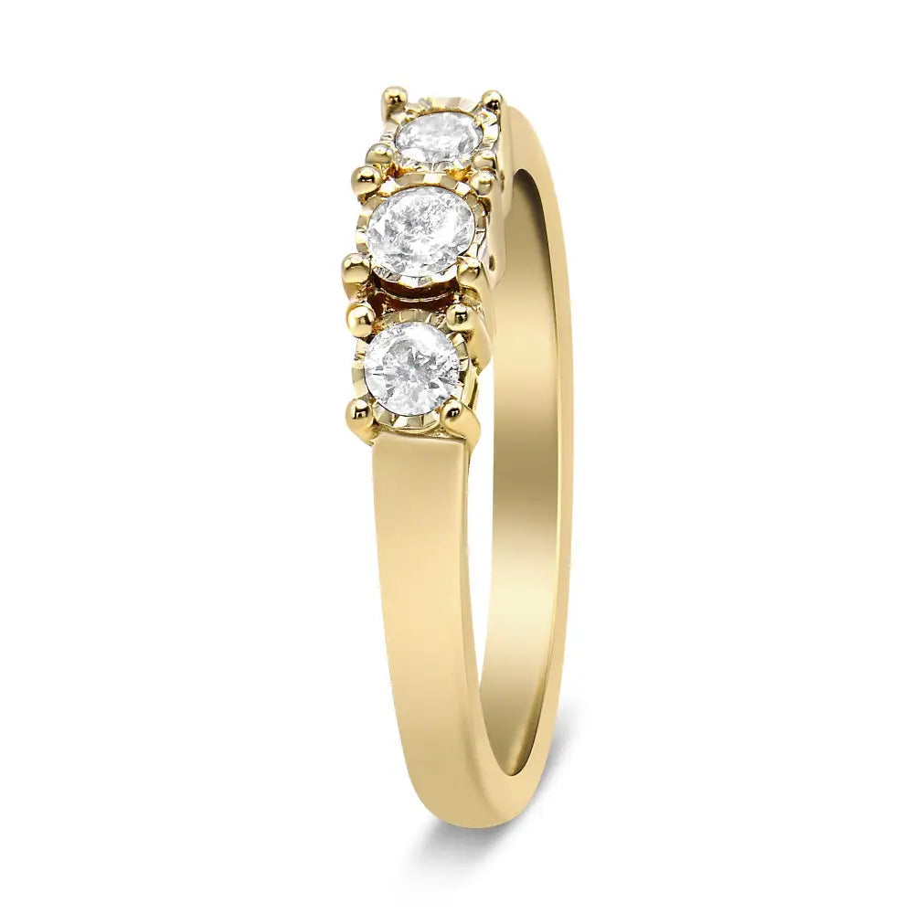 Elegant 14k Yellow Gold Plated 3 Stone Illusion Plate Ring with Cttw Diamond