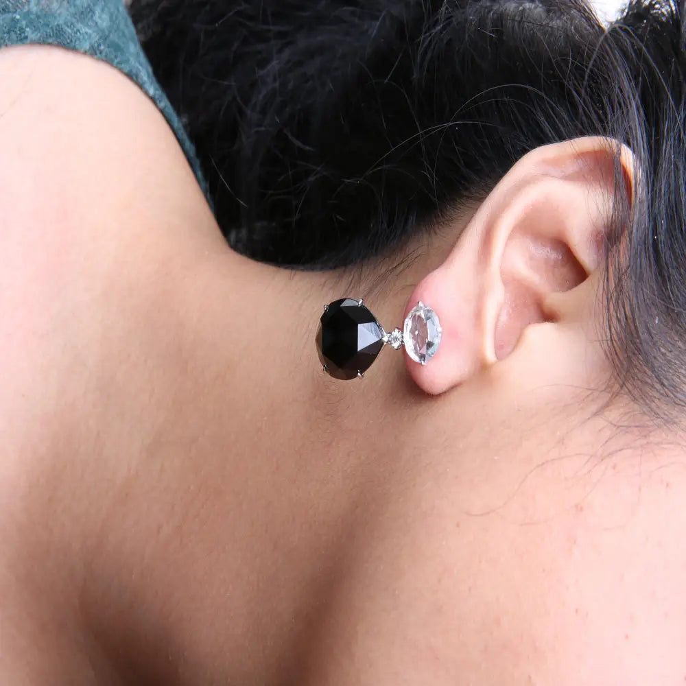 Elegant 18k White Gold Earrings with Round White Topaz and Black Onyx