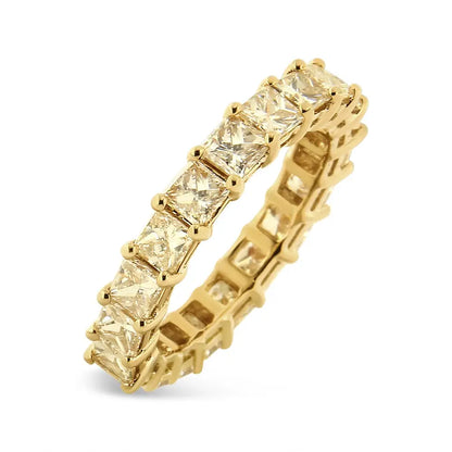 Elegant Shared Prong Set Princess Cut Diamond Eternity Band Ring