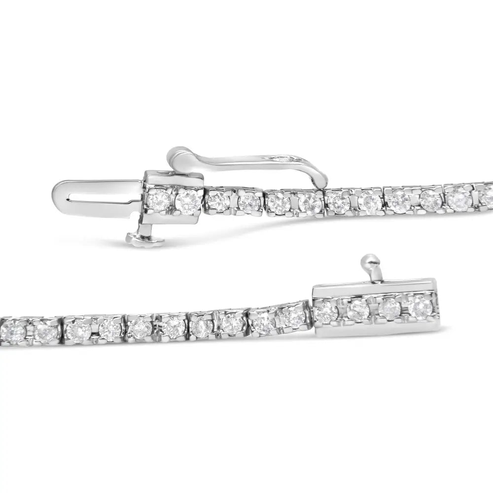 Exquisite 10k White Gold Classic Diamond Tennis Bracelet with 2.0 Cttw