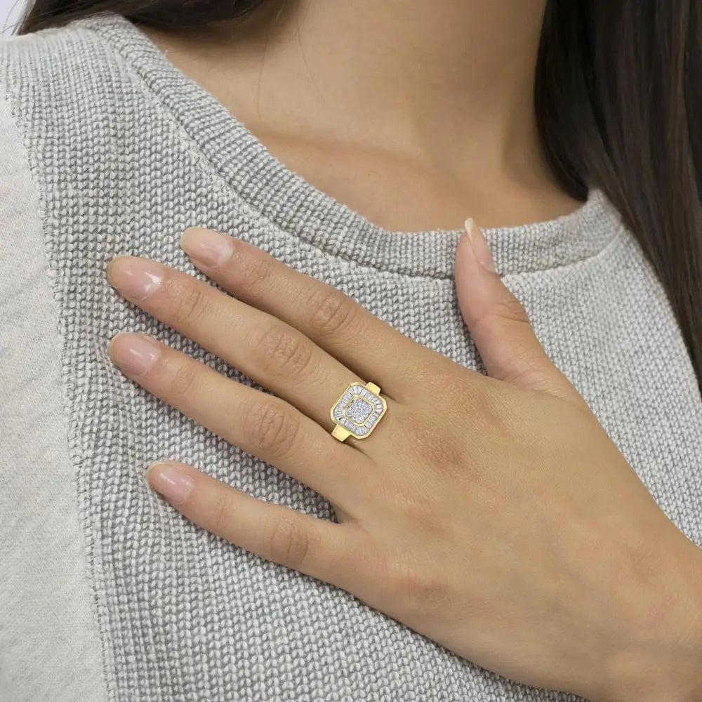 Exquisite 10k Yellow Gold Diamond Cocktail Ring with Stunning Clarity