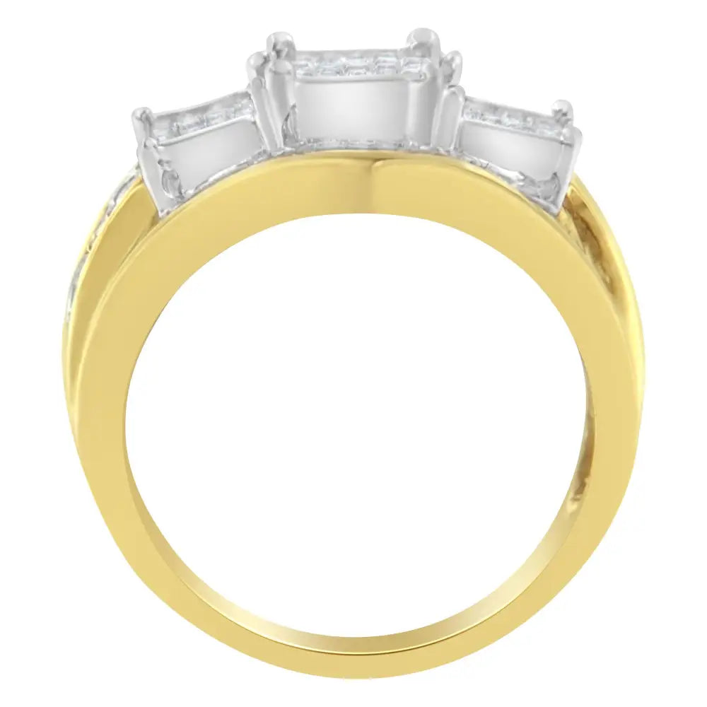 Exquisite 10kt Two-toned Gold Diamond Ring with Si1-si2 Clarity