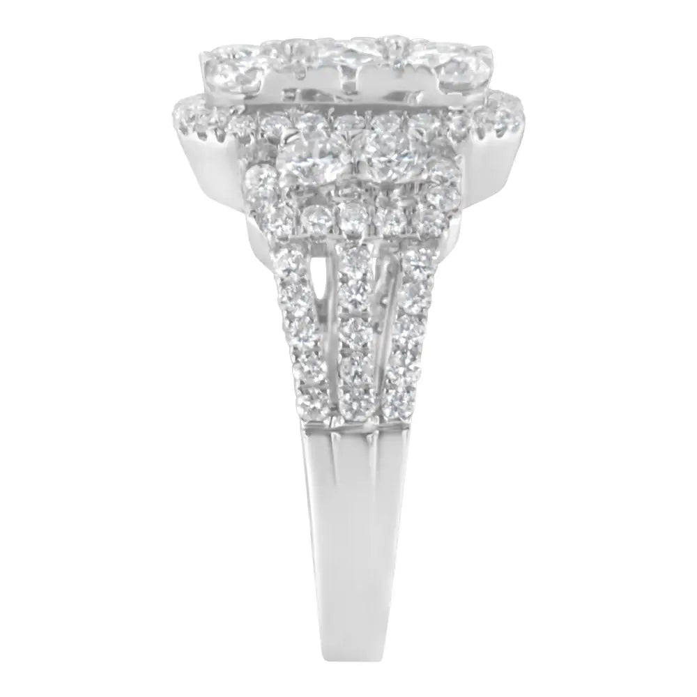 Exquisite 14k White Gold 2 1/4 Cttw Diamond Cocktail Cluster Ring - 7