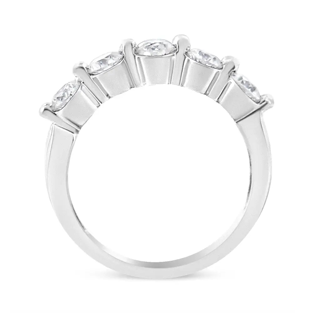 Exquisite 14k White Gold Band Ring with 1.00 Cttw Brilliant Round Cut Diamonds