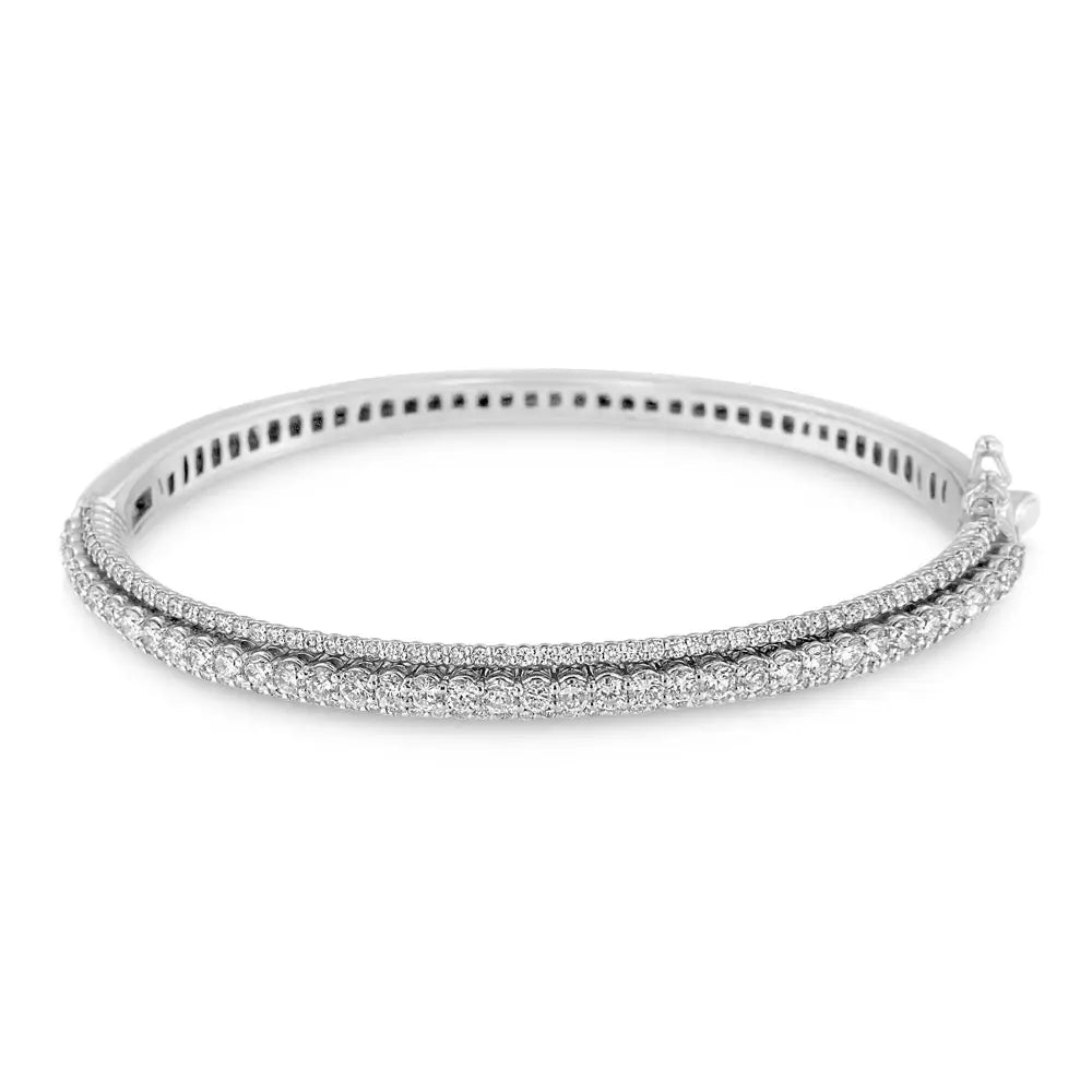 Exquisite 14k White Gold Round-cut Diamond Bangle with H-i Color