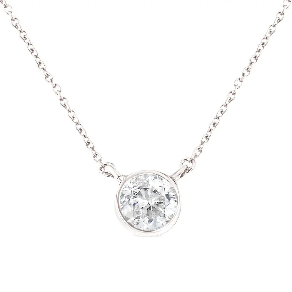 Exquisite.925 Sterling Silver 1/2 Cttw Diamond Bezel 18’’ Pendant Necklace