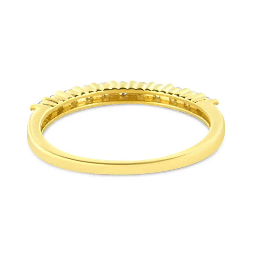 Exquisite Igi Certified 10k Yellow Gold Prong Set Fluted Band Ring