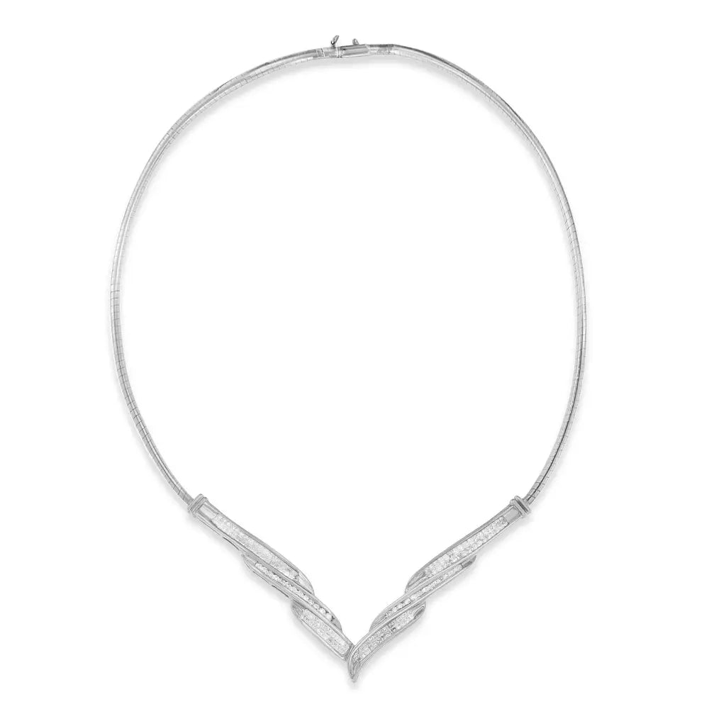 Radiant 14k White Gold v Shape Pendant with Princess Cut Diamonds