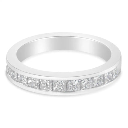 Radiant 18k White Gold Princess Cut Diamond Band Ring Elegance