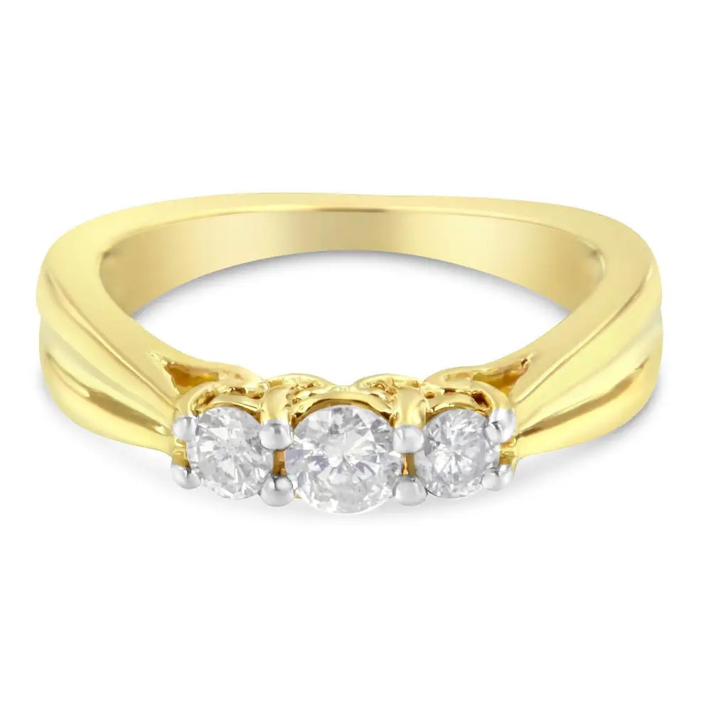 Radiant Yellow Gold Three-stone Diamond Ring for Timeless Elegance