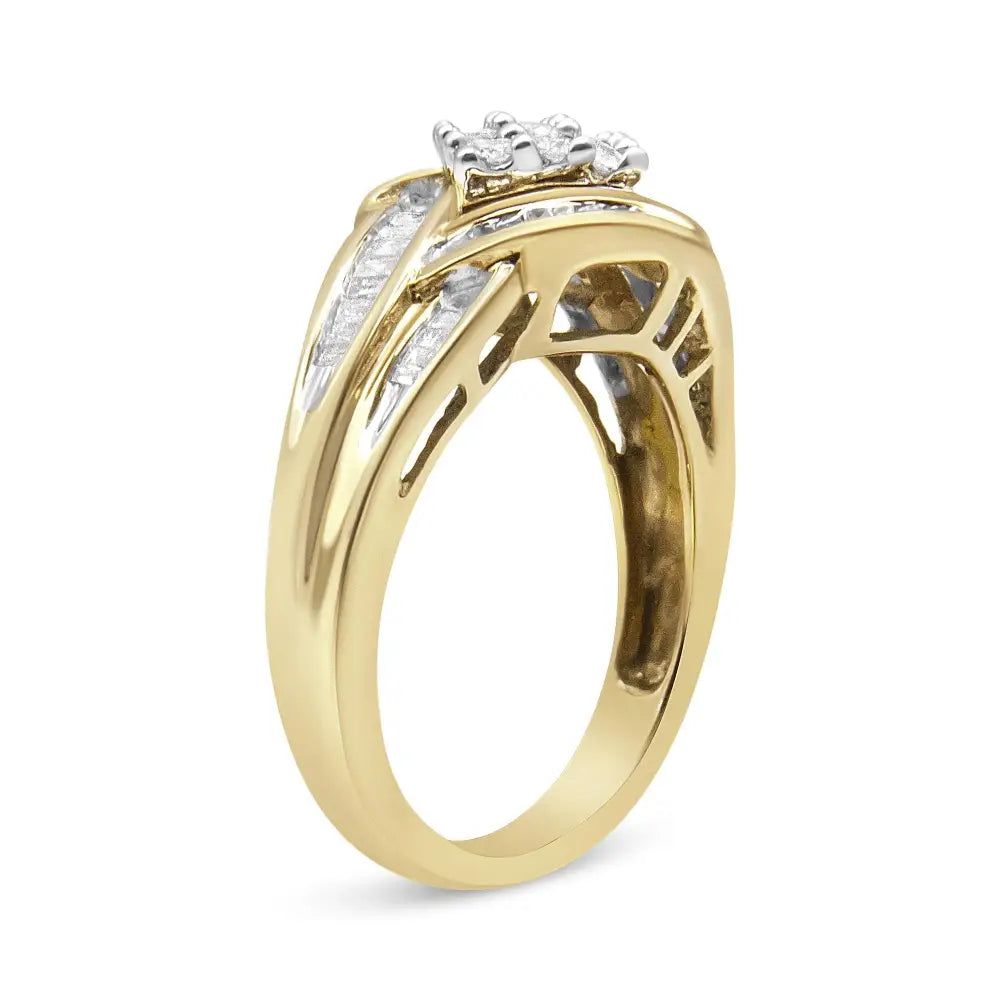 Stunning 10k Gold Swirl Ring with 3/4 Cttw Diamond Cluster in H-i Color