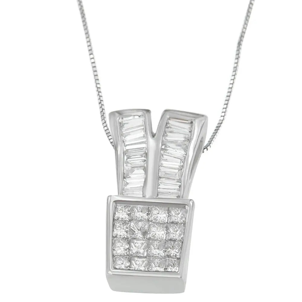 Stunning 14k White Gold Cttw Princess and Baguette Cut Diamond Pendant