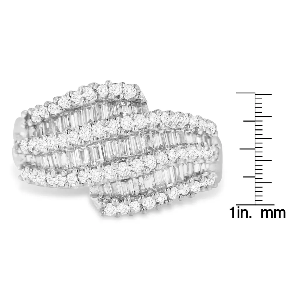 Stunning 14k White Gold Diamond Cocktail Ring for Elegant Occasions